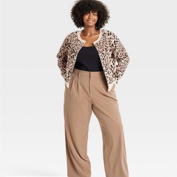 Leopard Print Cardigan XXL🐆 - Picture 3 of 6